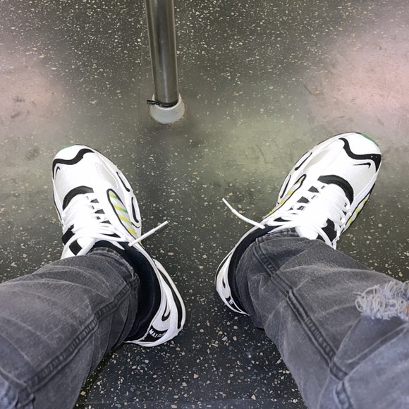 Nike Air Max Tailwind 4 - Picture 3 of 3